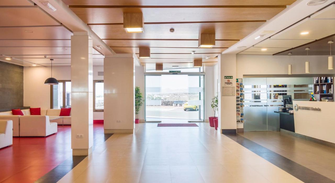 Ilunion Costa Sal Lanzarote Aparthotel Puerto del Carmen  Kültér fotó